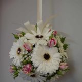 Fleuriste mariage Bordeaux Bouquet de mariée suspendu mignardises gypsophile et germinis Réalisation Carré Roses Artisan Fleuriste Bordeaux Bègles Floirac