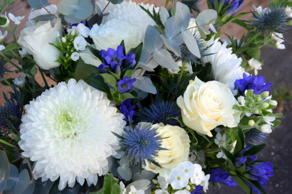 bouquet champetre bleu et blanc bègles