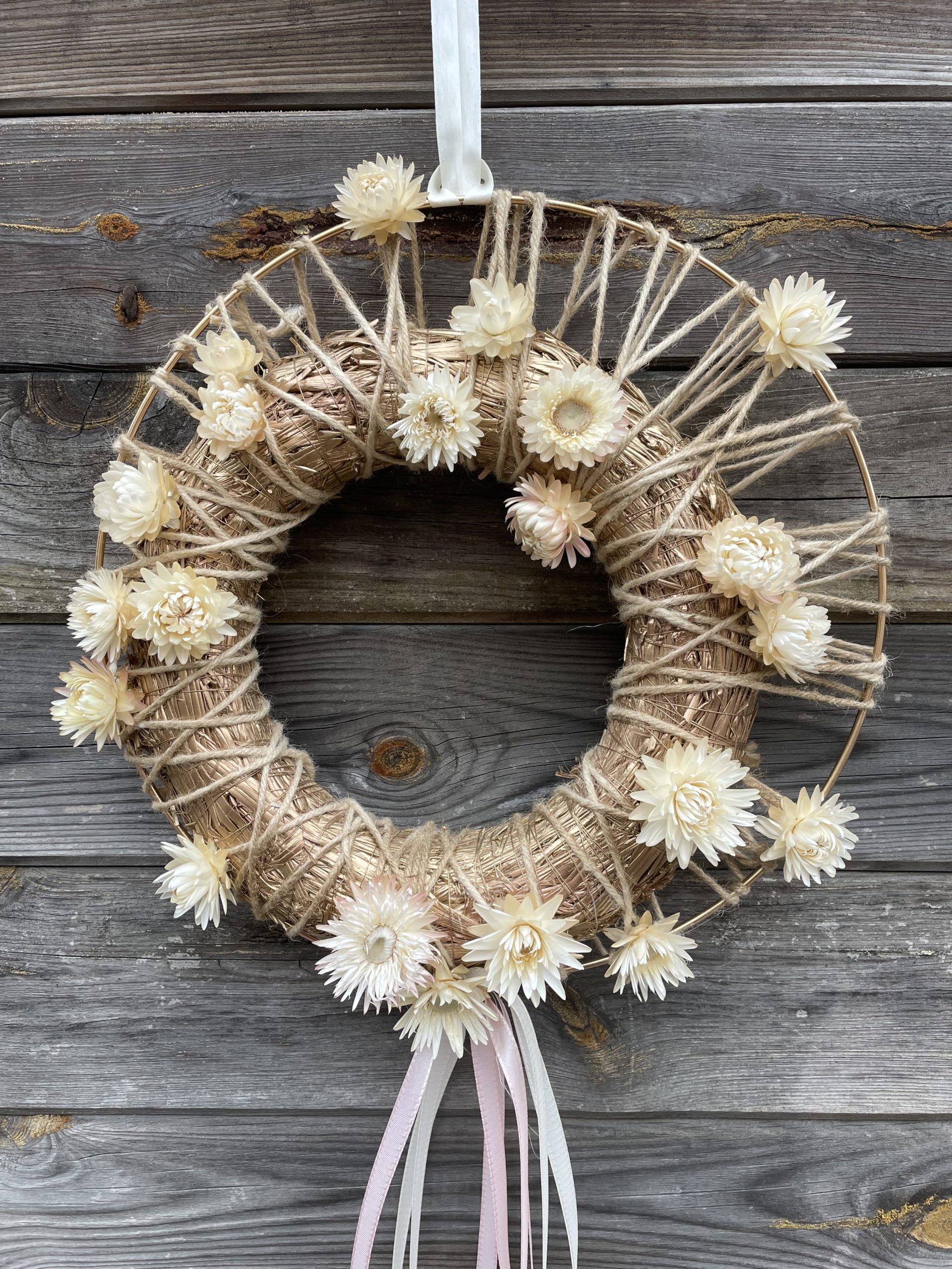 Couronne de fleurs séchées et synthétiques - Lady Corner